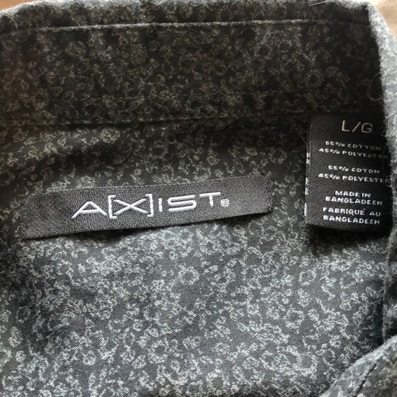 Axist button down - Picture 2 of 3